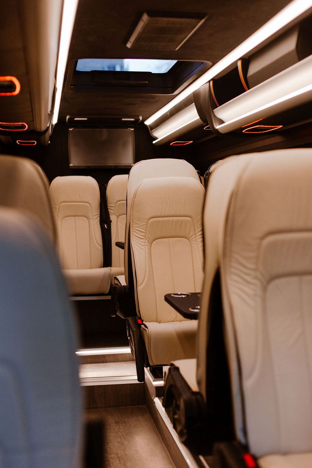 Mercedes Sprinter 16 Seater thumbnail 3